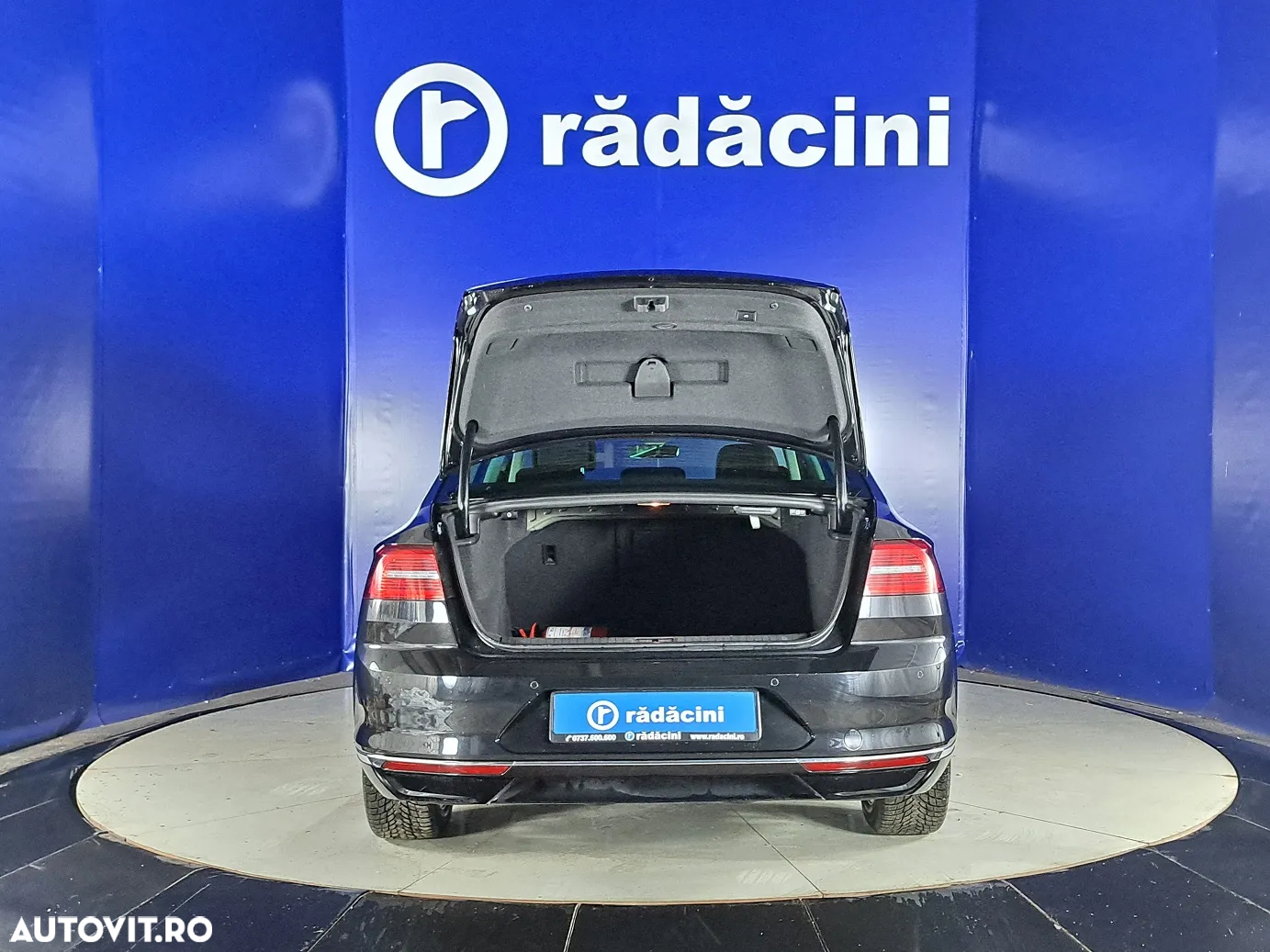 Volkswagen Passat - 22