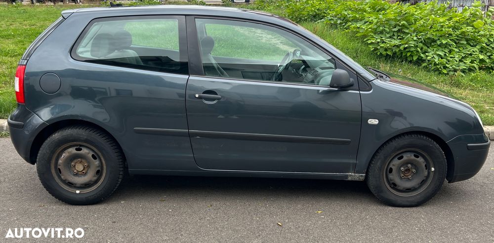 Volkswagen Polo 1.4 Basis - 2
