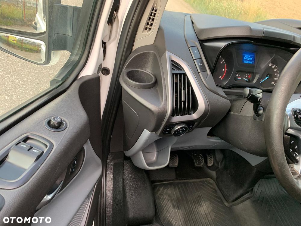 Ford Transit Custom - 19