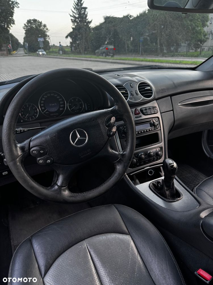 Mercedes-Benz CLK 270 CDI Avantgarde - 10