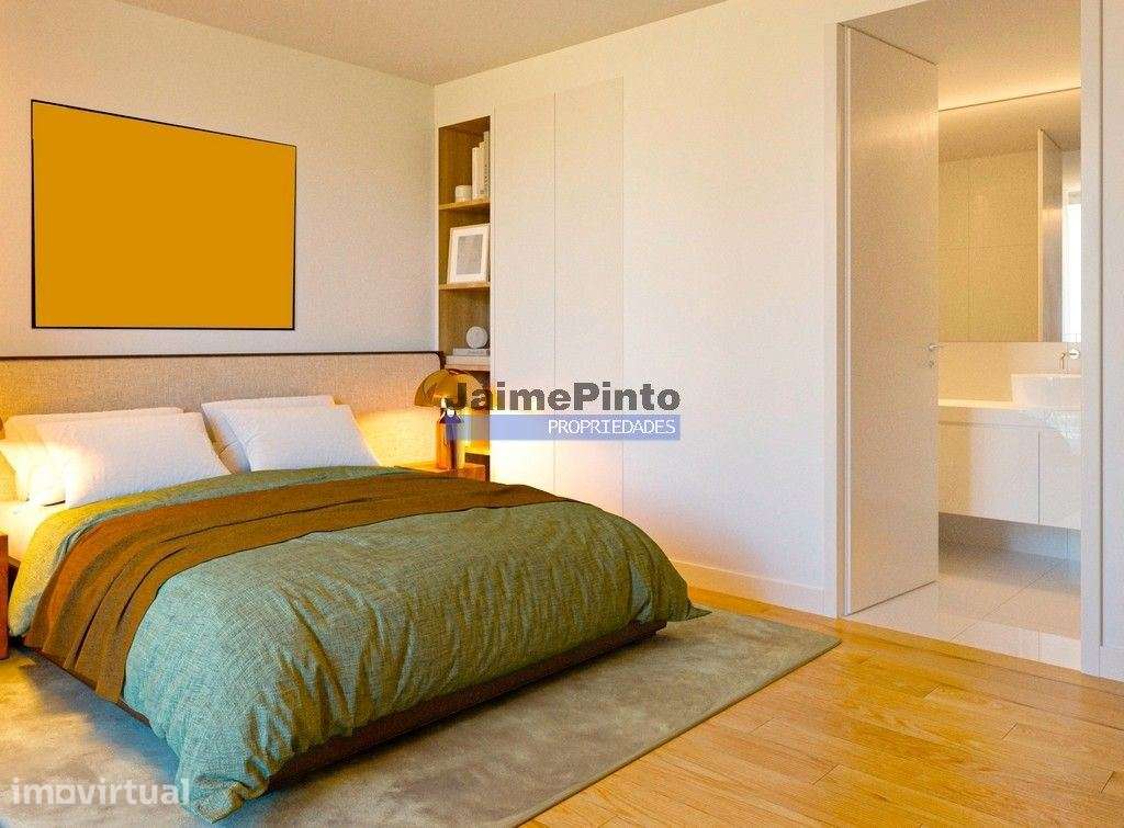 Apartamento, Último Piso, T4, de excelência, à RTP. Portugal, Vila ... - Grande imagem: 4/4