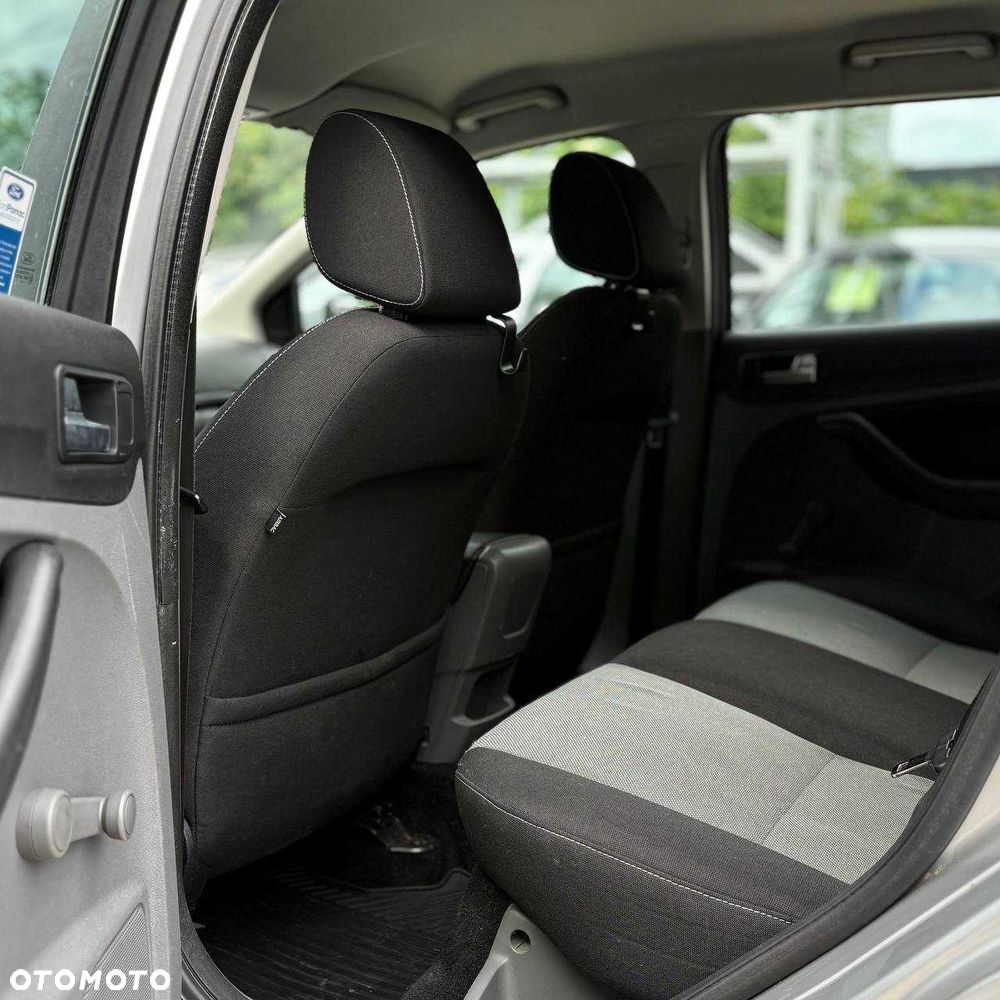 Ford Focus - 8