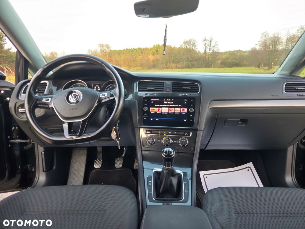 Volkswagen Golf 1.6 TDI (BlueMotion Technology) Trendline - 18