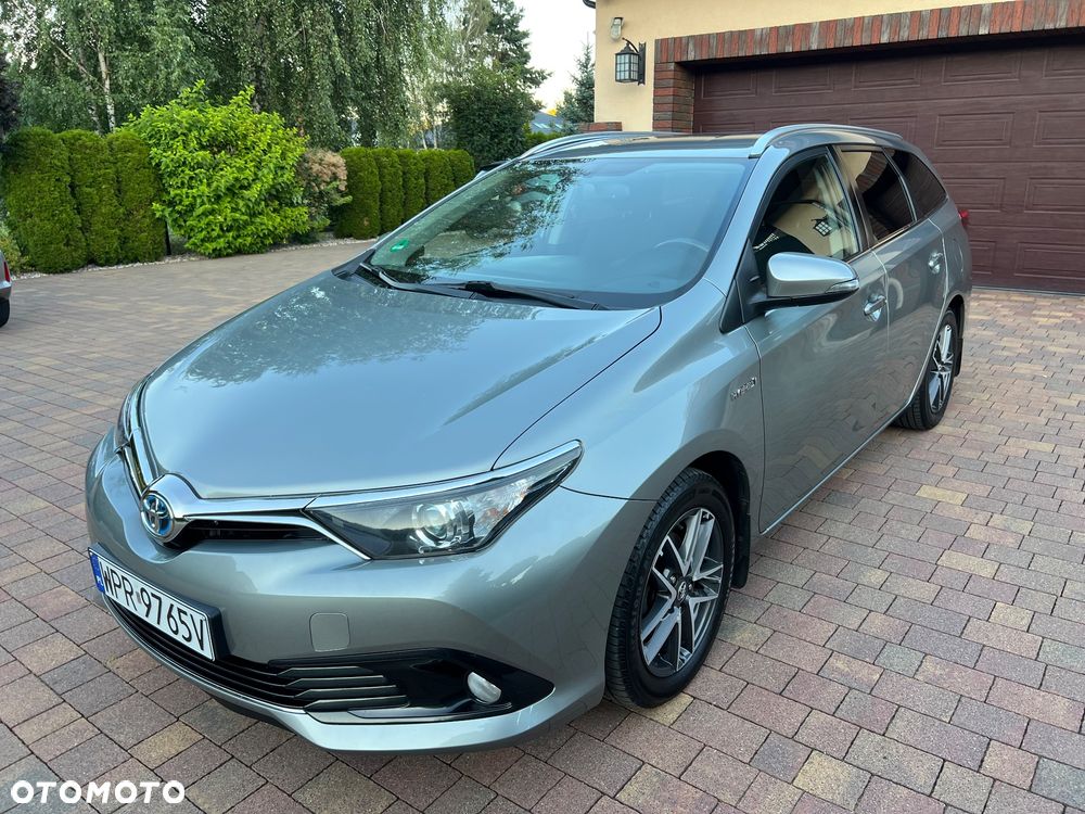 Toyota Auris 1.8 HSD Prestige - 2