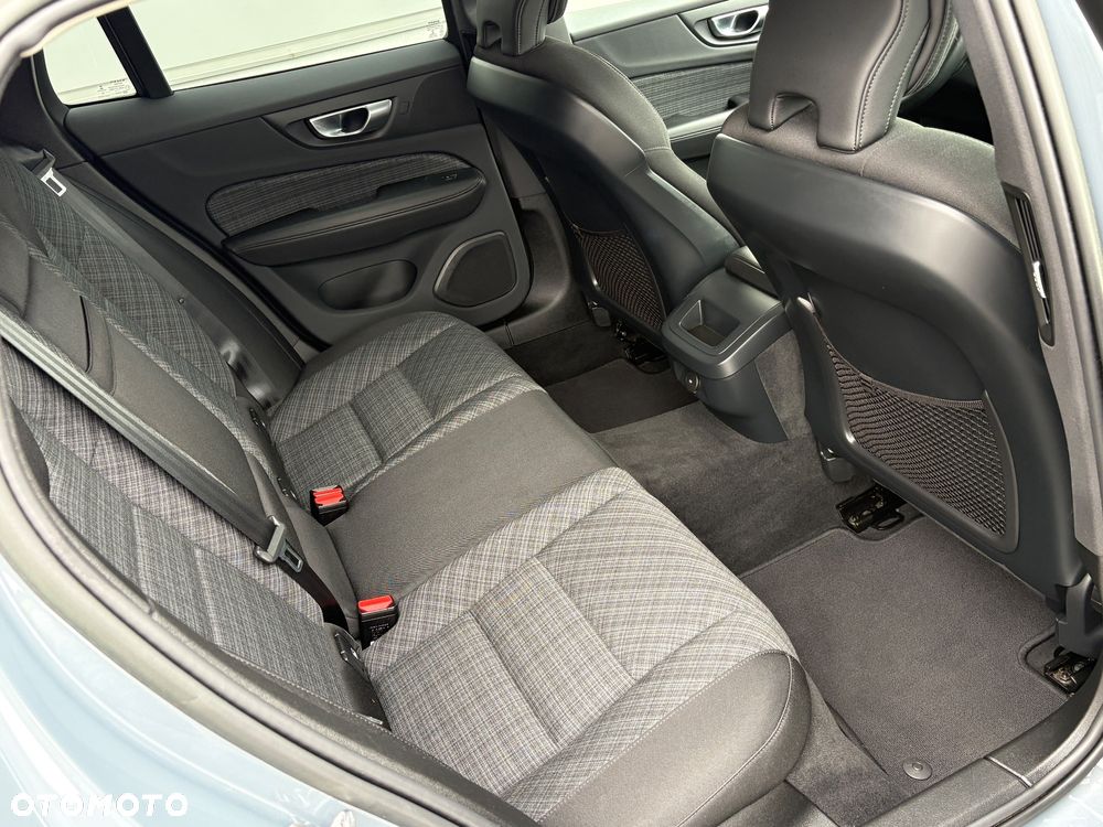 Volvo V60 B3 B Geartronic Momentum Pro - 22