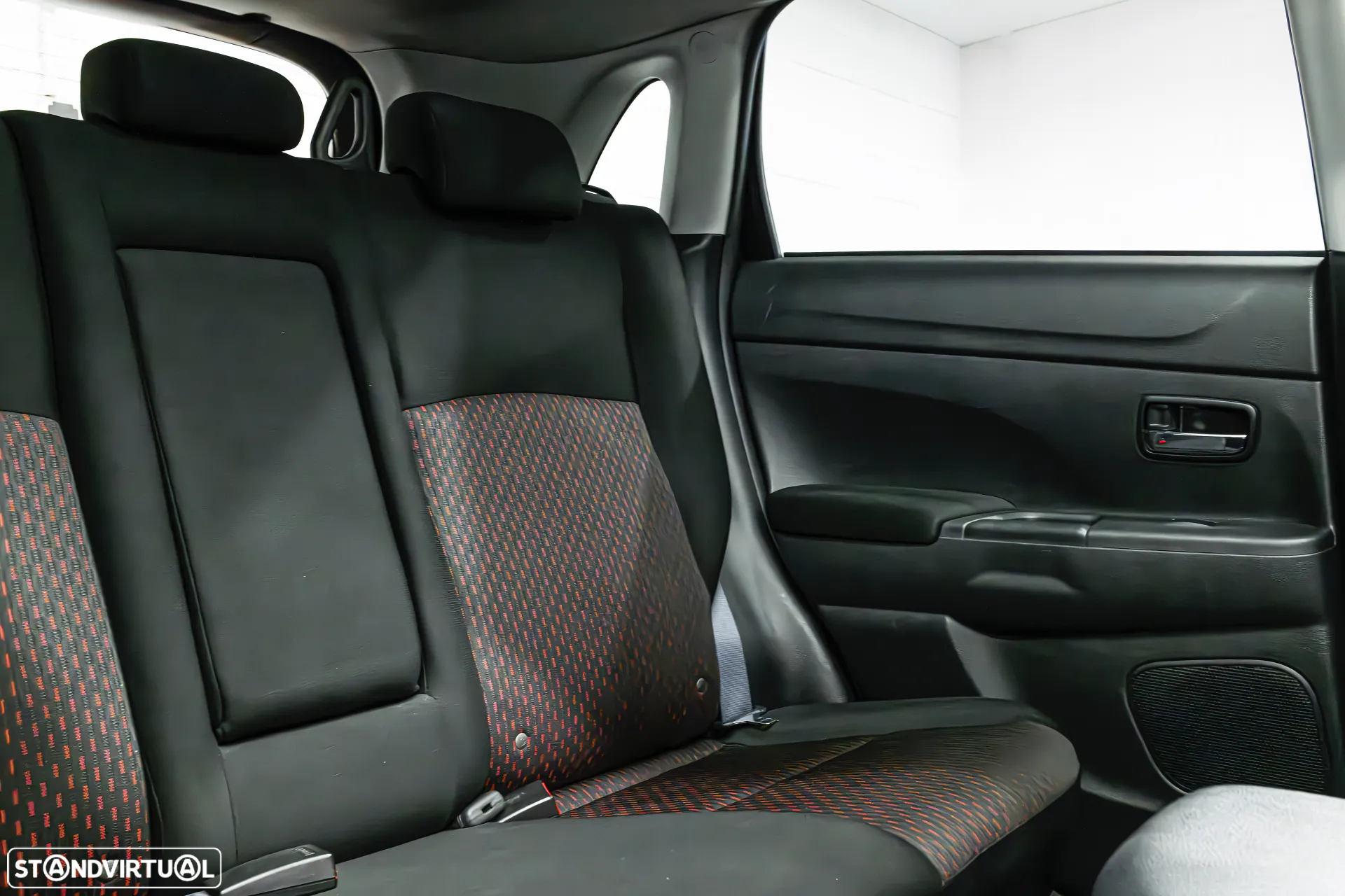 Mitsubishi ASX 1.6 MIVEC Intense Connect Edition - 11