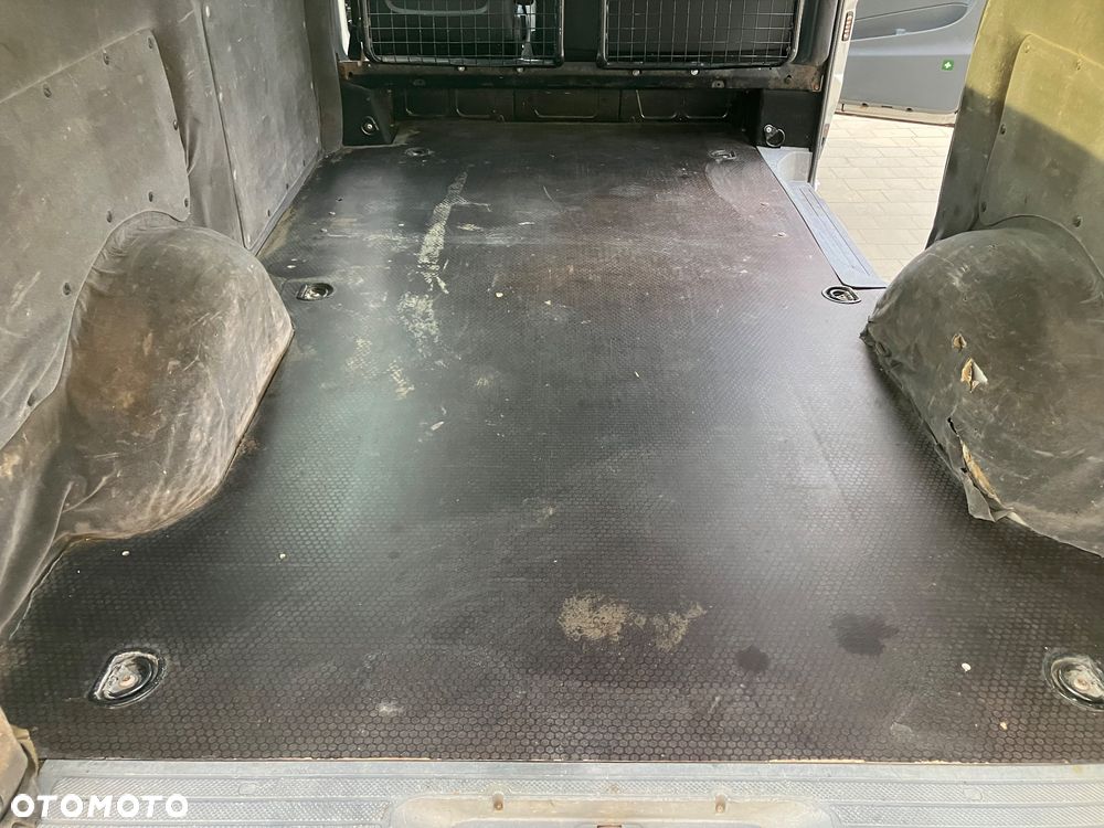 Mercedes-Benz Vito - 14