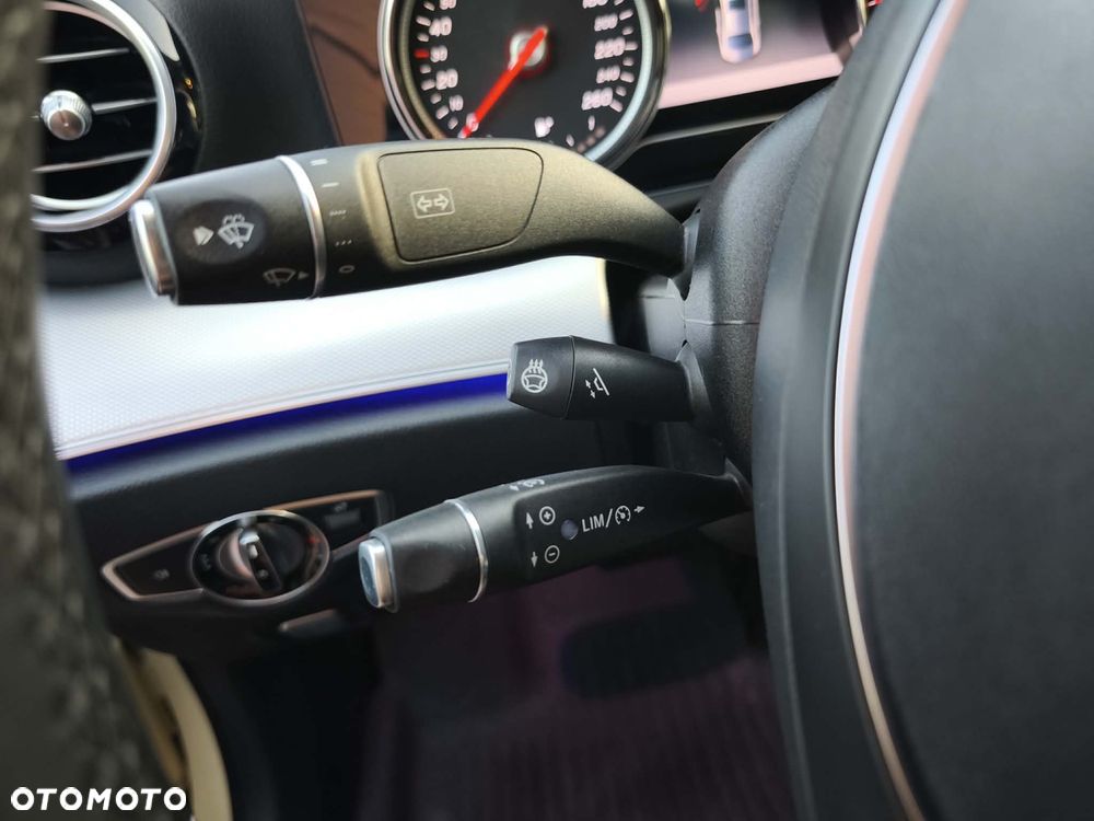 Mercedes-Benz Klasa E 220 d 9G-TRONIC Avantgarde - 29