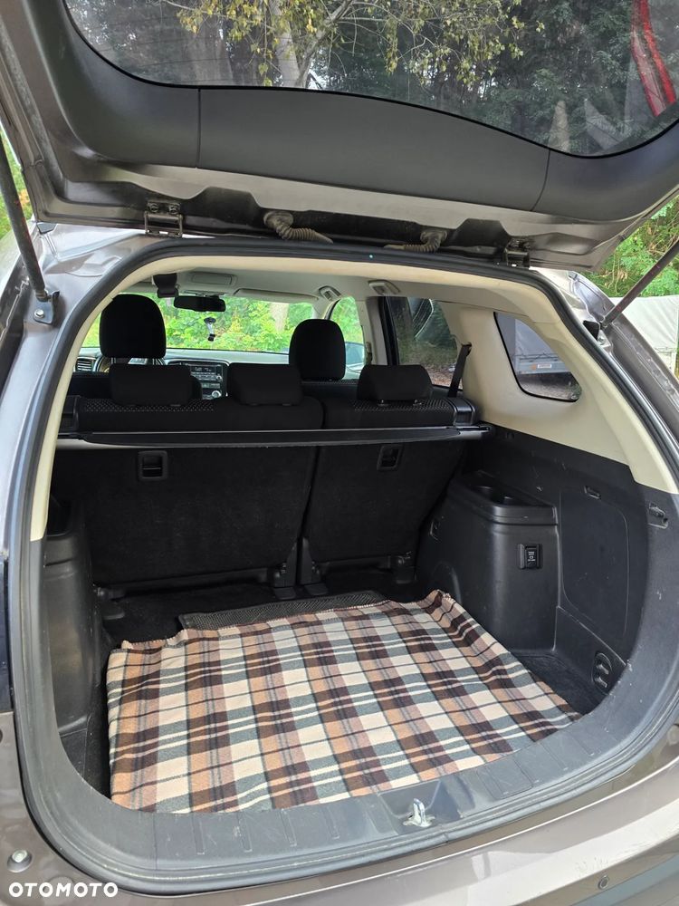 Mitsubishi Outlander 2.0 City Style 2WD - 6