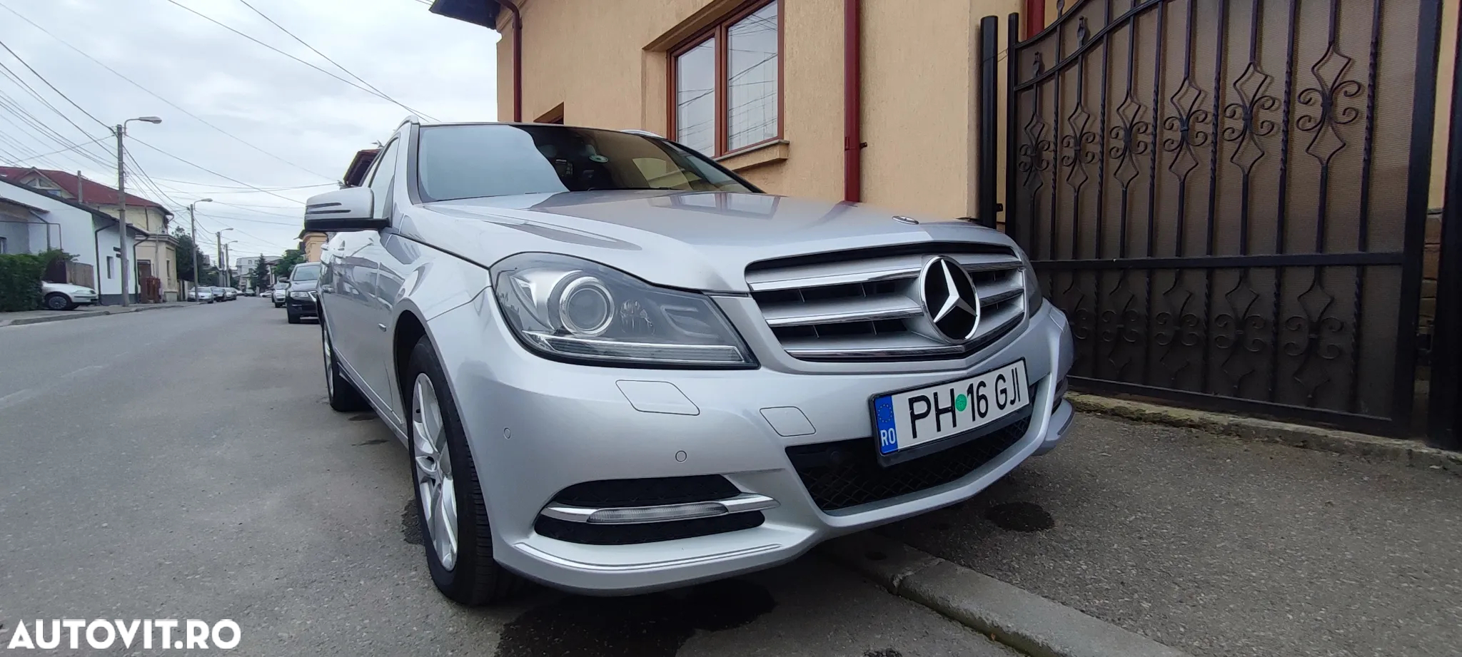 Mercedes-Benz C 180 T CDI DPF (BlueEFFICIENCY) Avantgarde - 2
