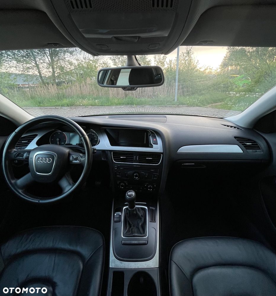 Audi A4 Limousine 2.0 TDI DPF Ambiente - 9