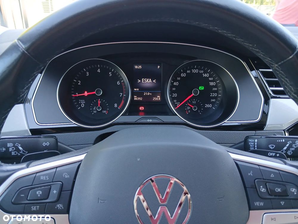 Volkswagen Passat 1.5 TSI EVO Business DSG - 9