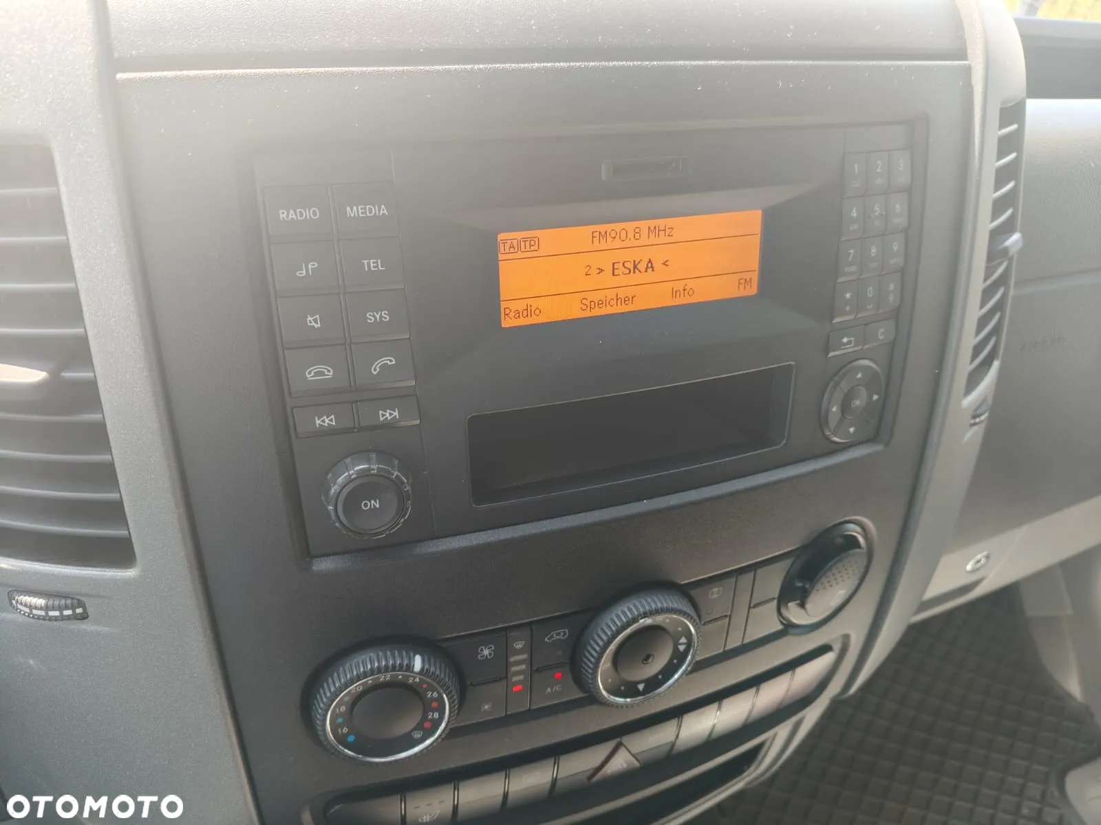 Mercedes-Benz Sprinter L2H2 - 17