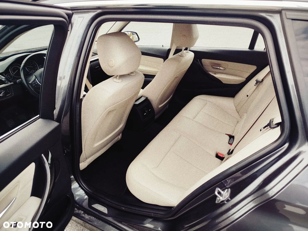 BMW Seria 3 318d Blue Performance Luxury Line - 8