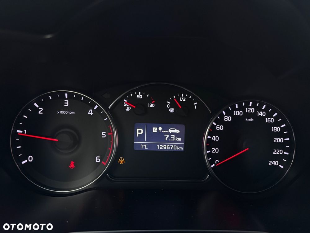 Kia Carens 1.7 CRDi 141 ISG Dream-Team Edition - 22