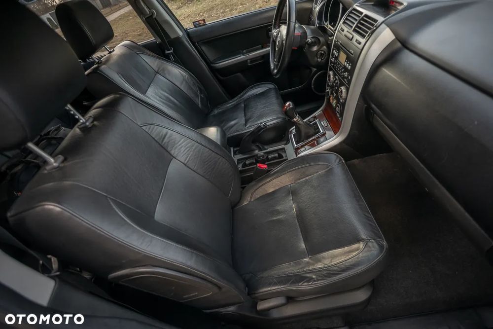 Suzuki Grand Vitara 1.9 DDiS Comfort DPF - 20