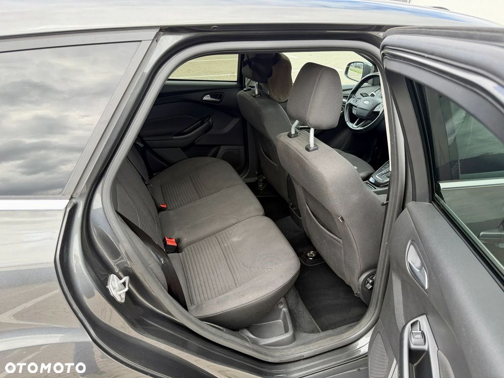 Ford Focus 2.0 EcoBlue Titanium Business - 9