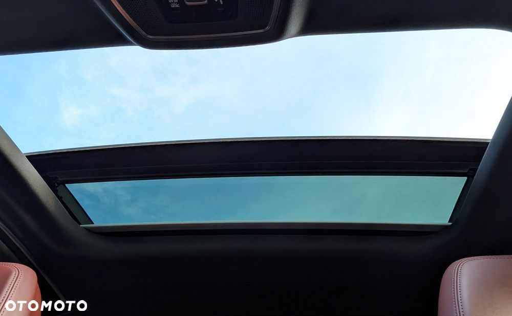 Audi S8 - 36