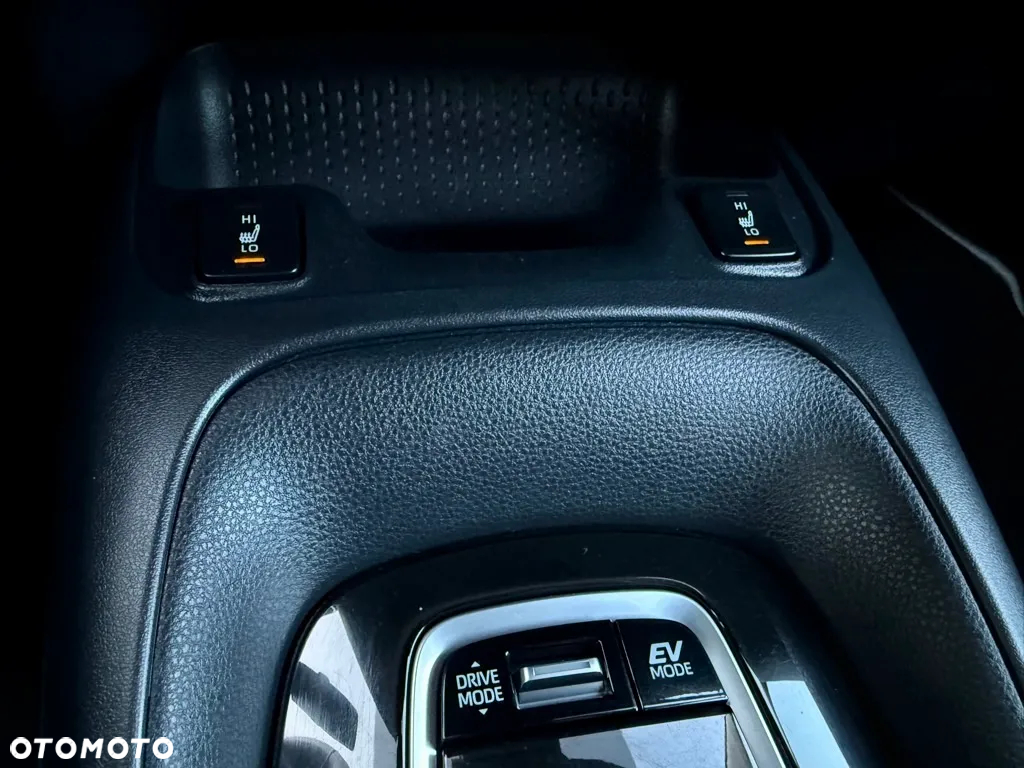 Toyota Corolla 1.8 Hybrid Executive - 25