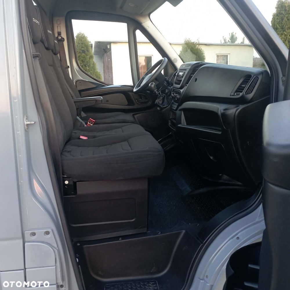 Iveco DAILY - 15