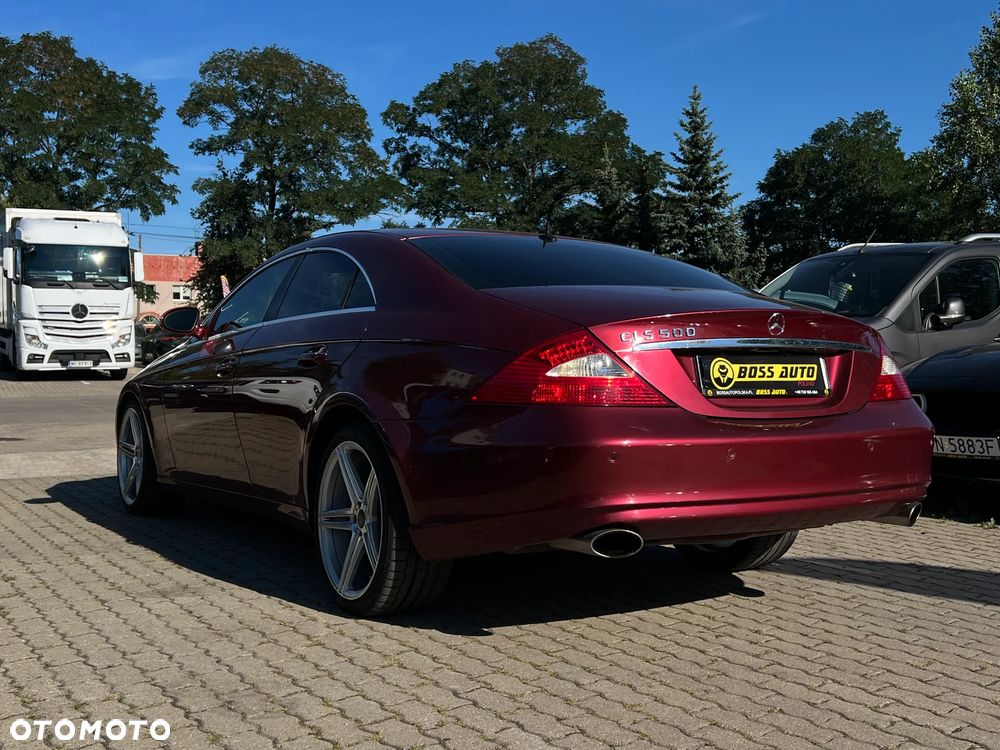 Mercedes-Benz CLS - 6