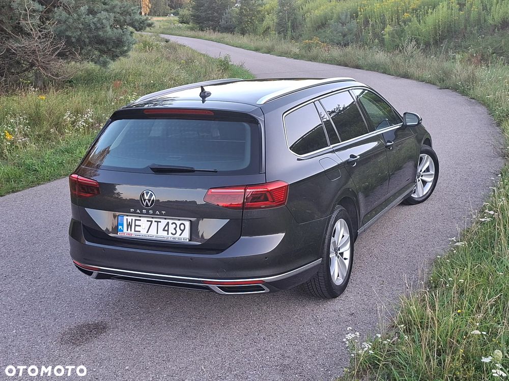 Volkswagen Passat 2.0 TDI Elegance DSG - 17