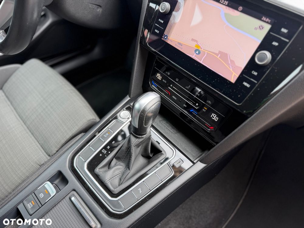 Volkswagen Passat Variant 2.0 TDI SCR DSG Business - 15