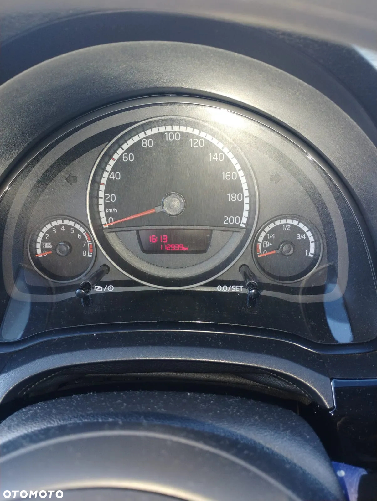 Volkswagen up! - 8