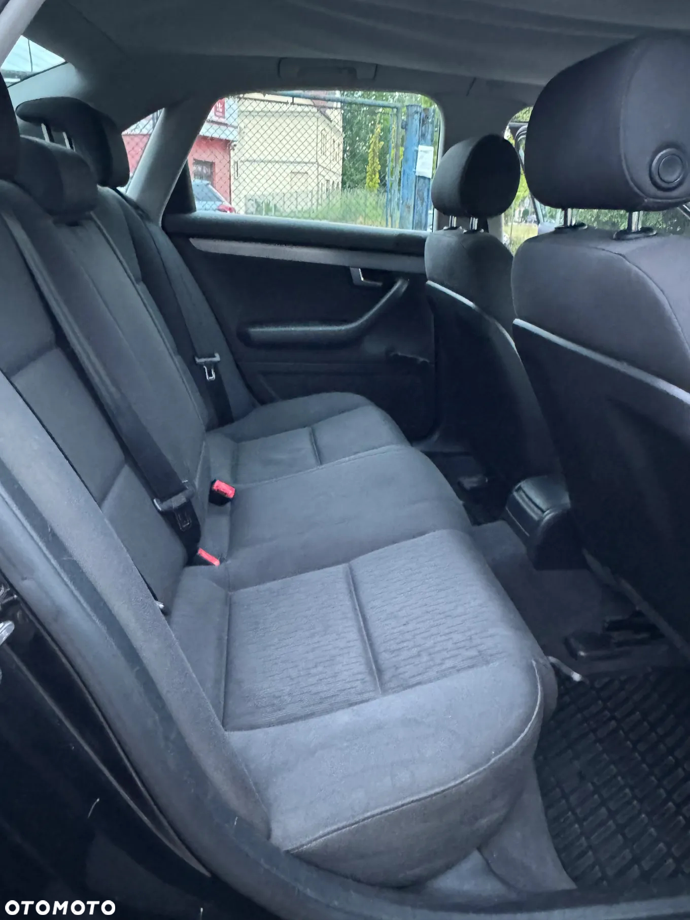 Audi A4 2.0 TDI - 9