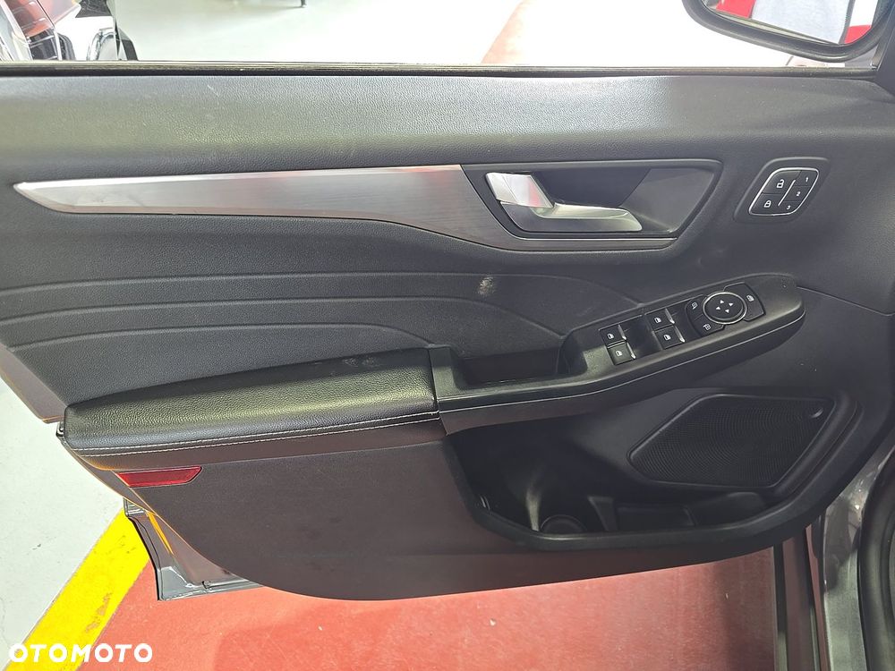 Ford Escape 2.0 EcoBoost AWD Titanium - 7