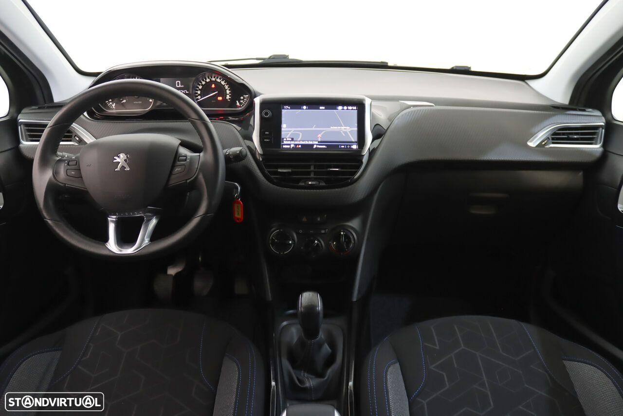 Peugeot 2008 1.5 BlueHDi Signature - 6