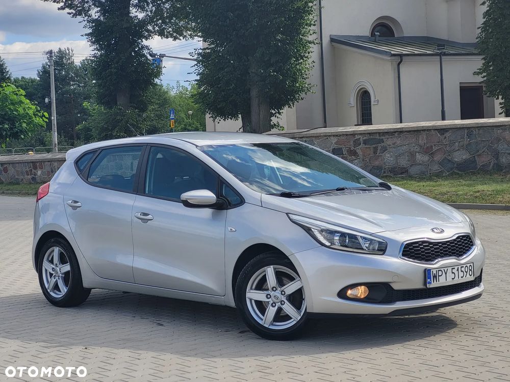 Kia Ceed 1.4 CVVT Attract - 6