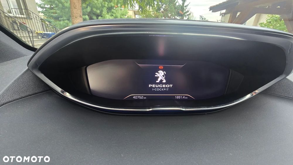 Peugeot 5008 - 9