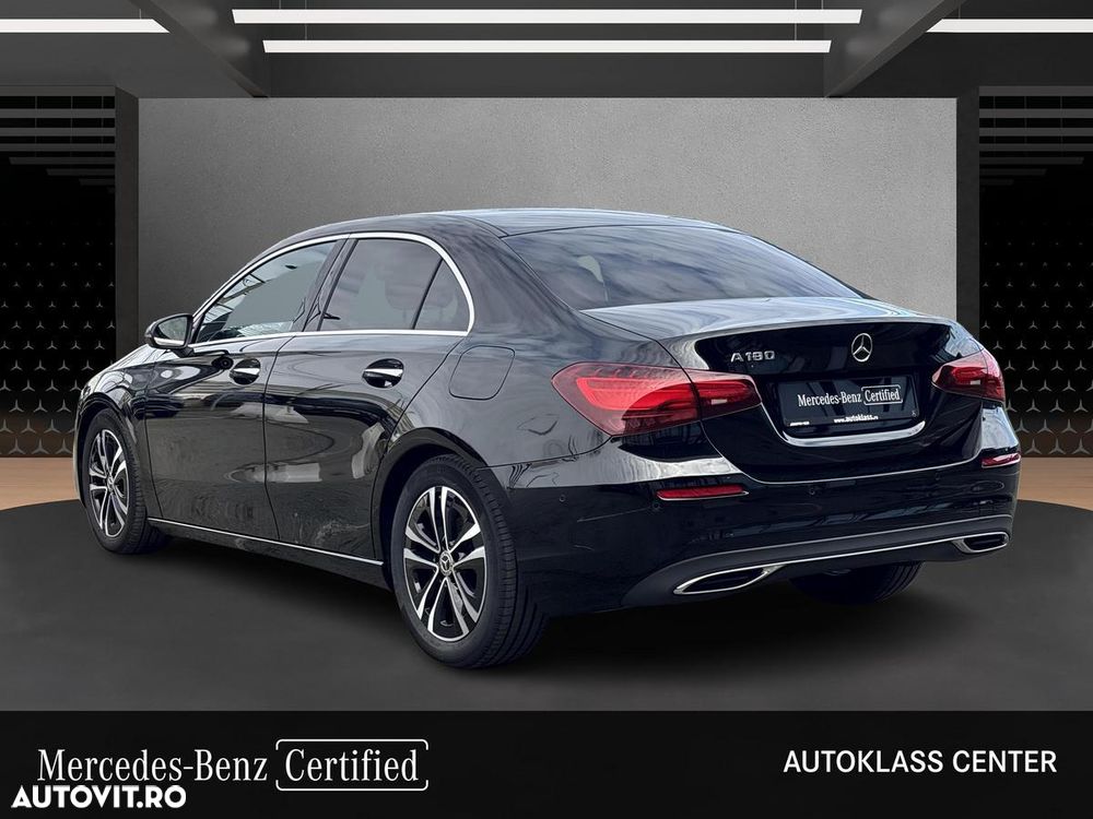 Mercedes-Benz A 180 Sedan 7G-DCT - 4