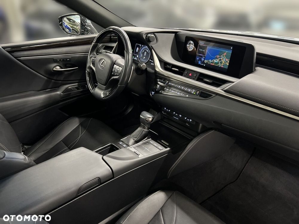 Lexus ES 300h Prestige - 5