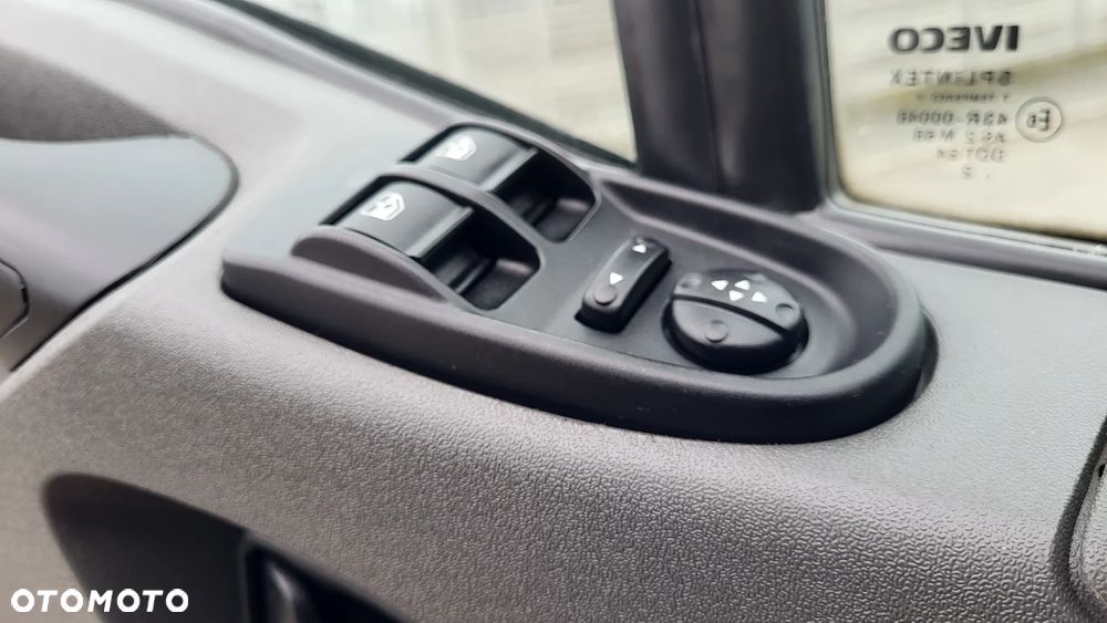 Iveco Daily 50c15 / 35c15 / długa skrzynia 6,12 m / skrzynia 12 euro palet - 39