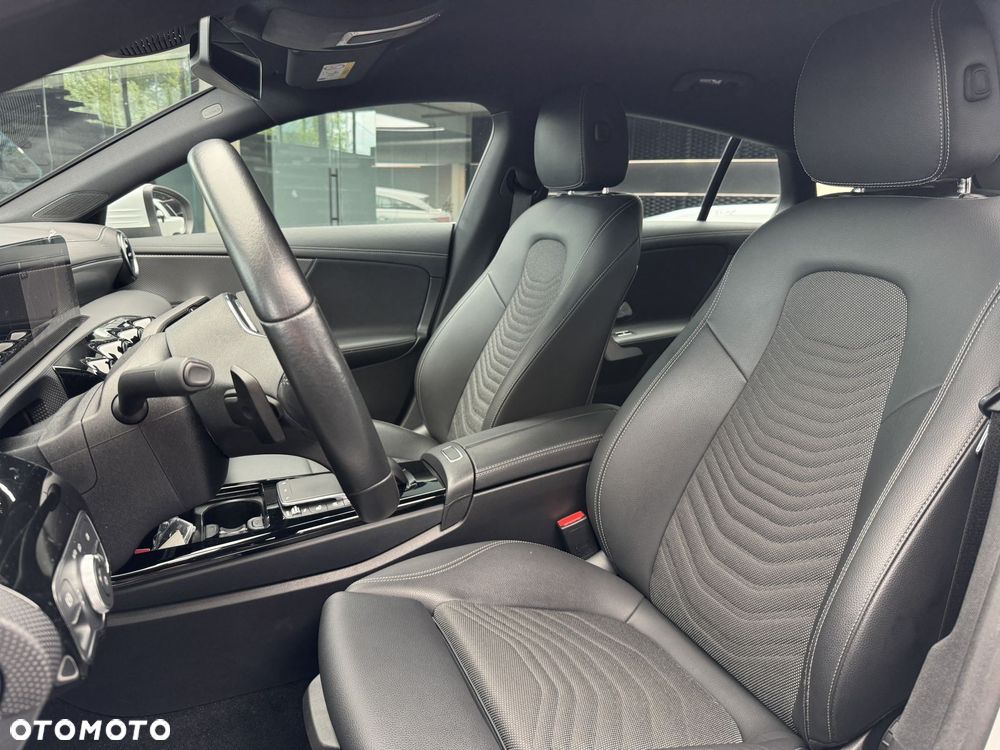 Mercedes-Benz CLA 180 d Progressive 8G-DCT - 12