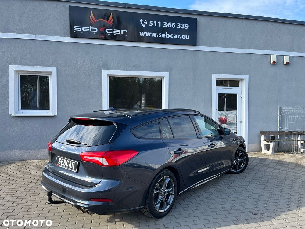 Ford Focus SW 1.5 EcoBoost S&S ST-LINE - 19