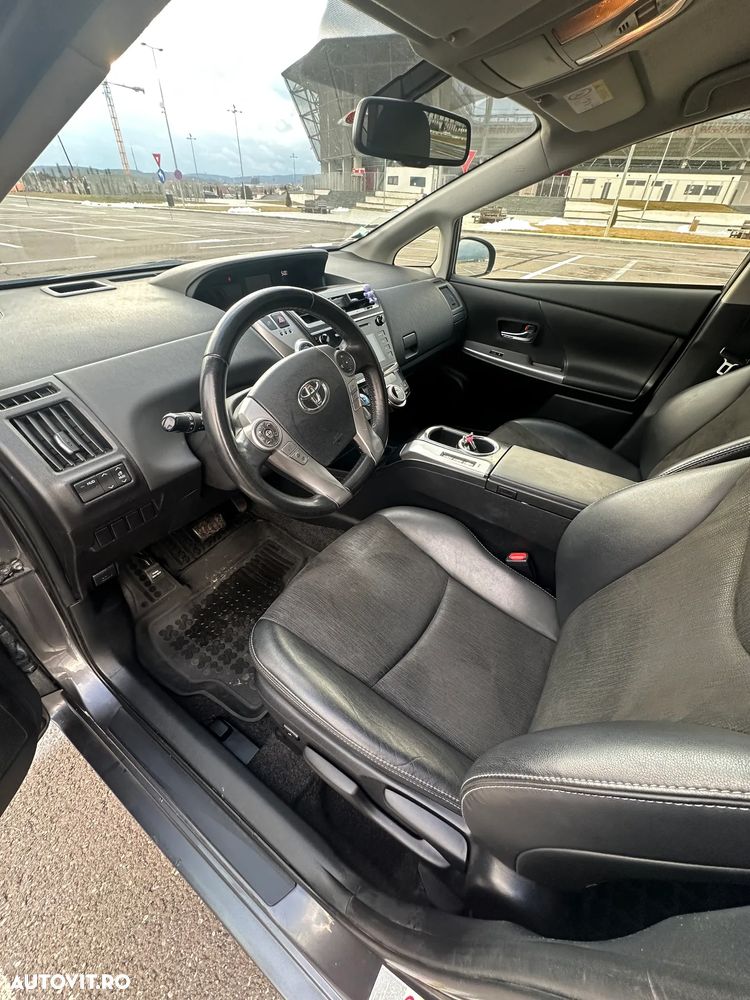 Toyota Prius+ (Hybrid) Comfort - 9