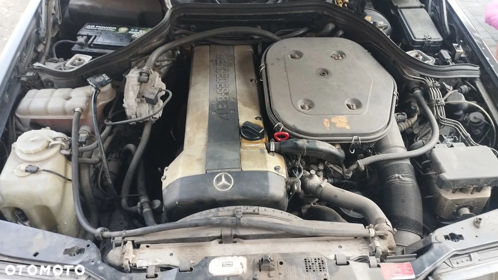 Mercedes-Benz W124 (1984-1993) - 38