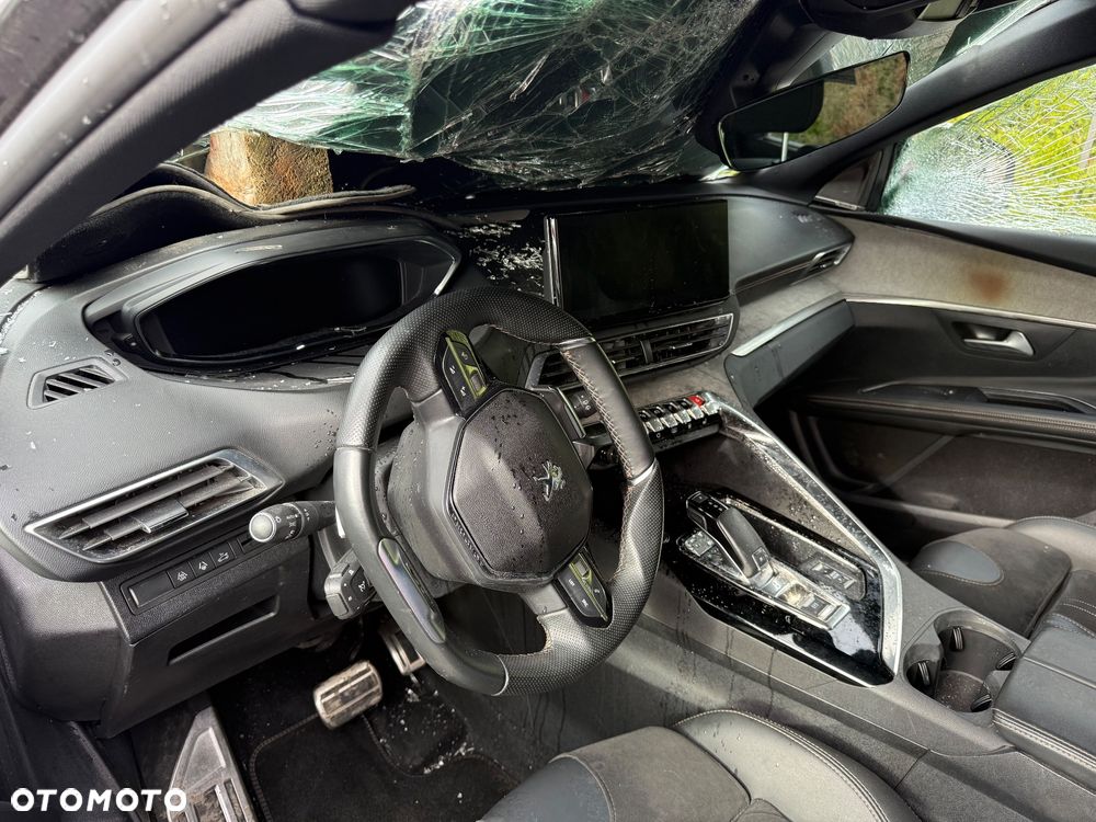 Peugeot 5008 - 5