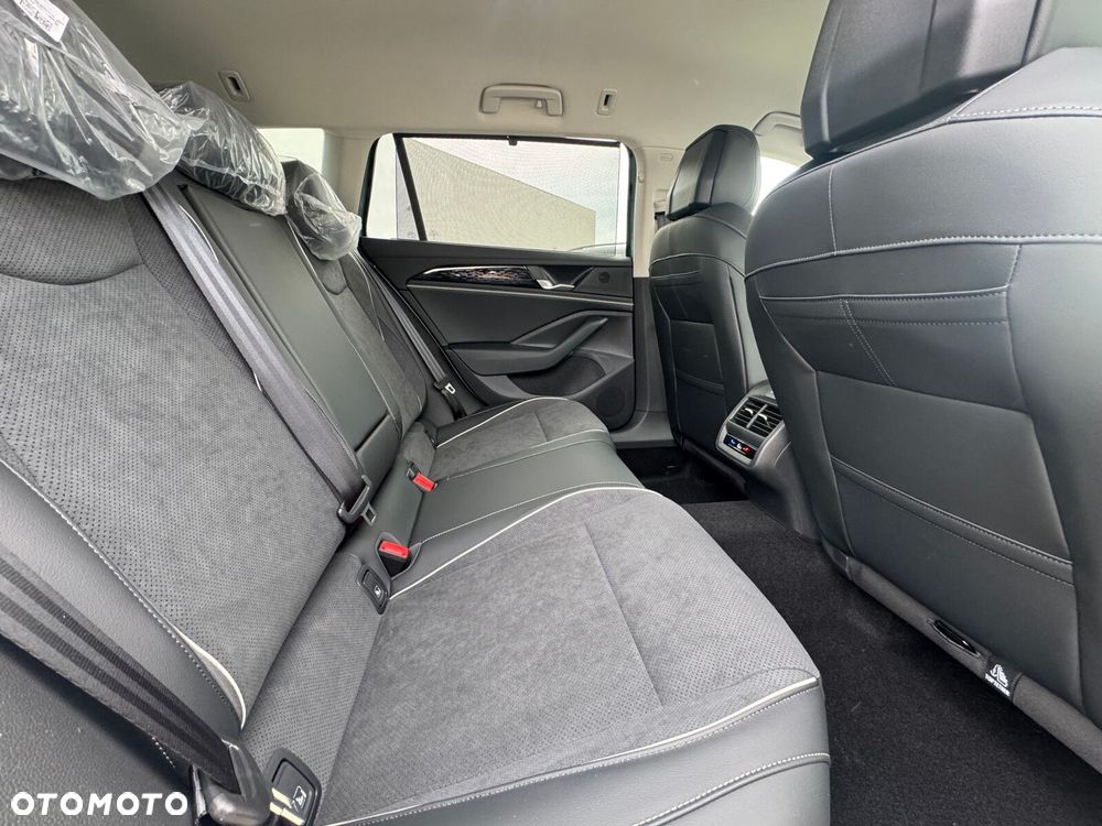 Volkswagen Passat Variant - 8