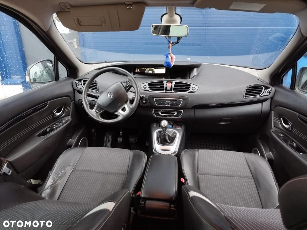 Renault Scenic 1.9 dCi FAP Privilege - 14