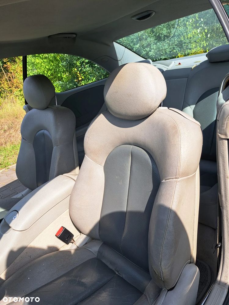 Mercedes-Benz CLK - 11