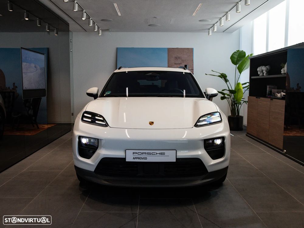 Porsche Macan Electric 4 - 2