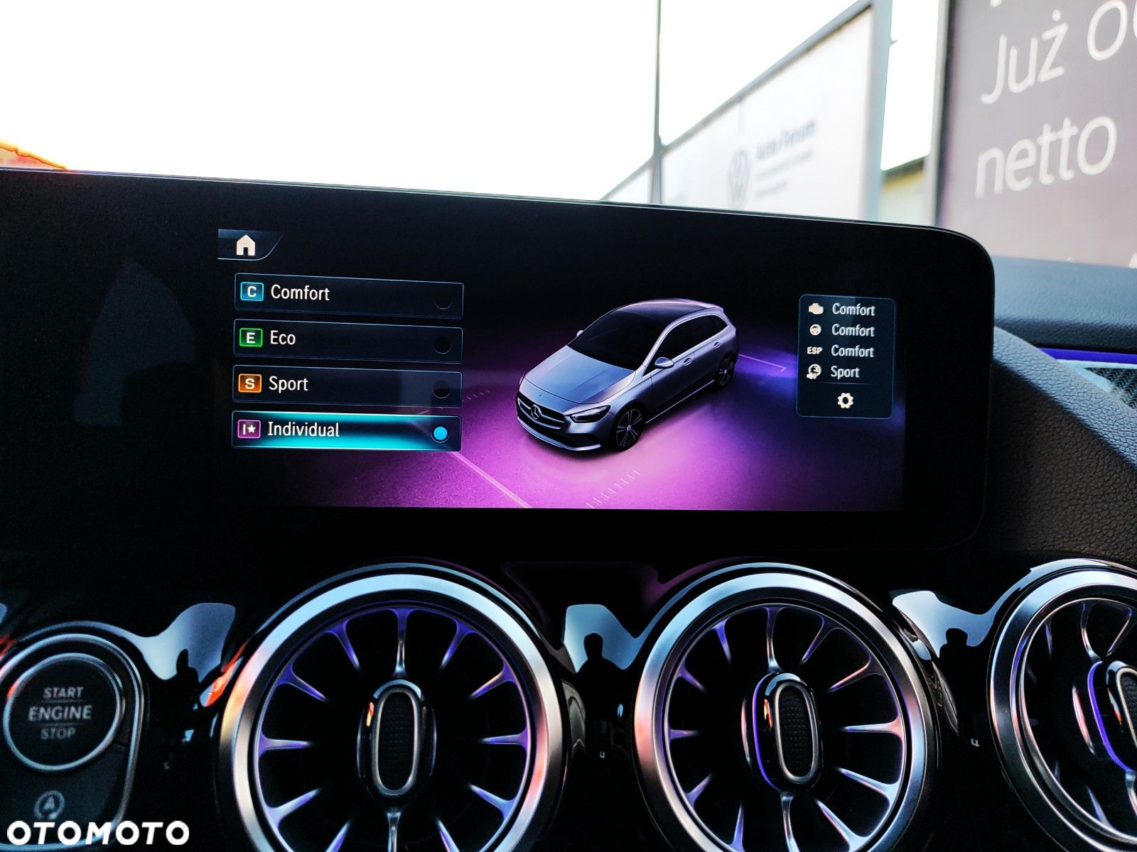 Mercedes-Benz Klasa B 220 4-Matic AMG Line 7G-DCT - 31