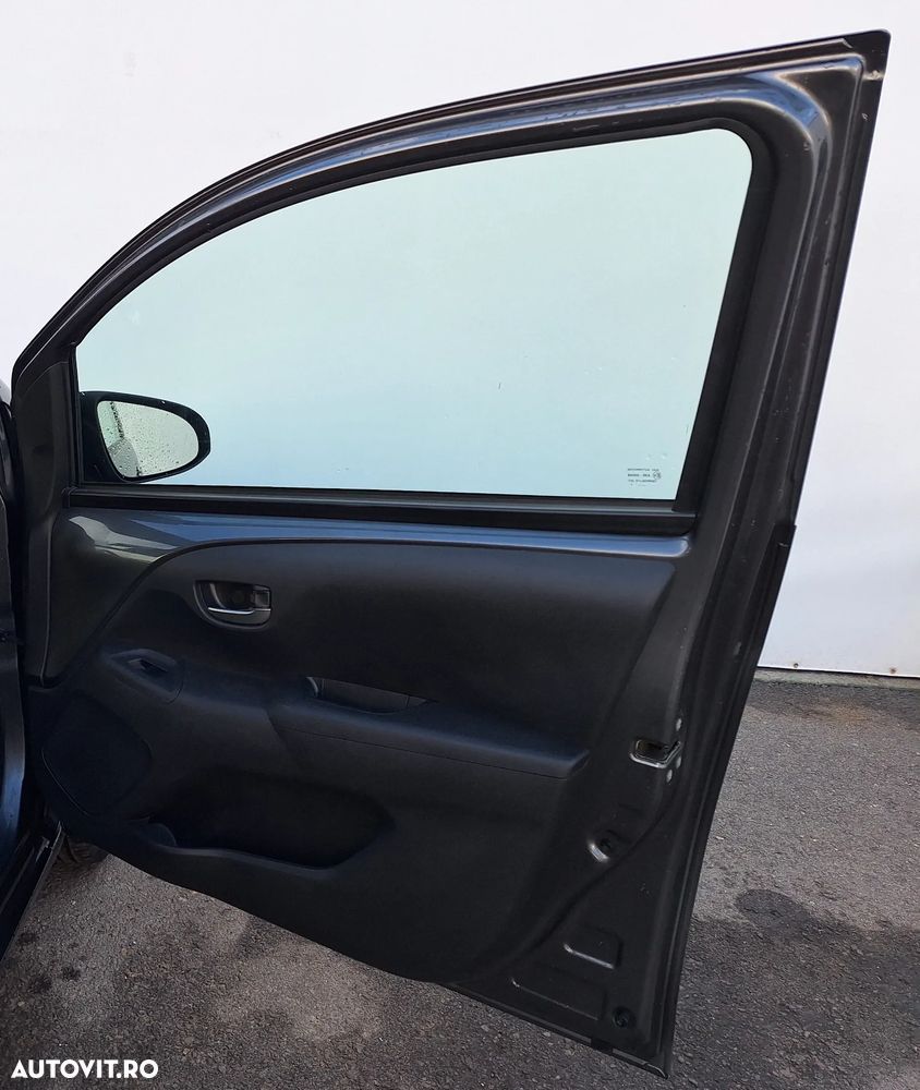 Toyota Aygo 1.0 VVY-I 5 usi X-connect - 17