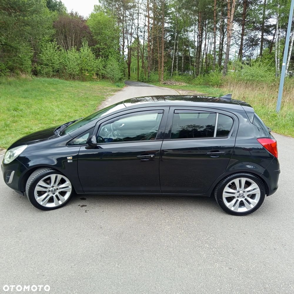Opel Corsa 1.4 16V 150 Jahre - 4