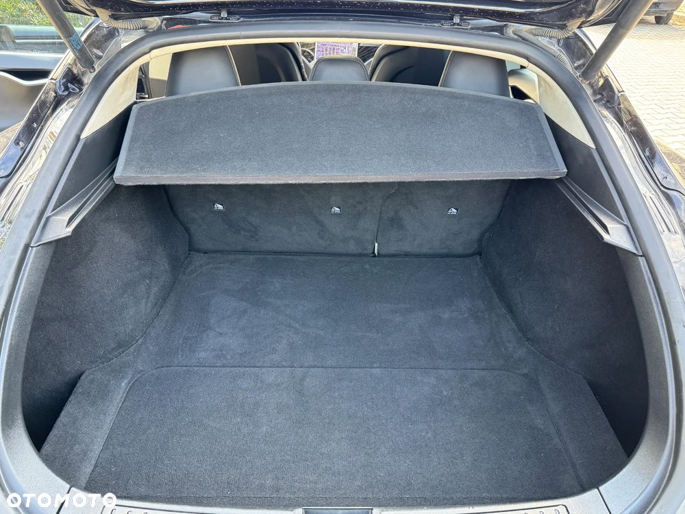 Tesla Model S Long Range Plus - 13