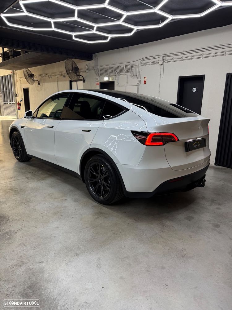 Tesla Model Y Long Range RWD - 5